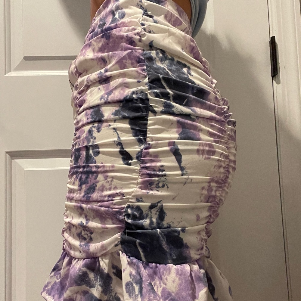 Mini Skirt - Picture 2 of 2